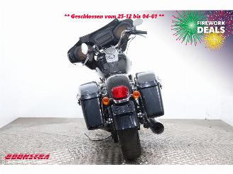 Harley-Davidson  FLD Switchback LED 4.794 Miles! picture 8