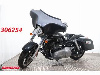 Vaurioauto  motor cycles Harley-Davidson  FLD Switchback LED 4.794 Miles! 2013/1