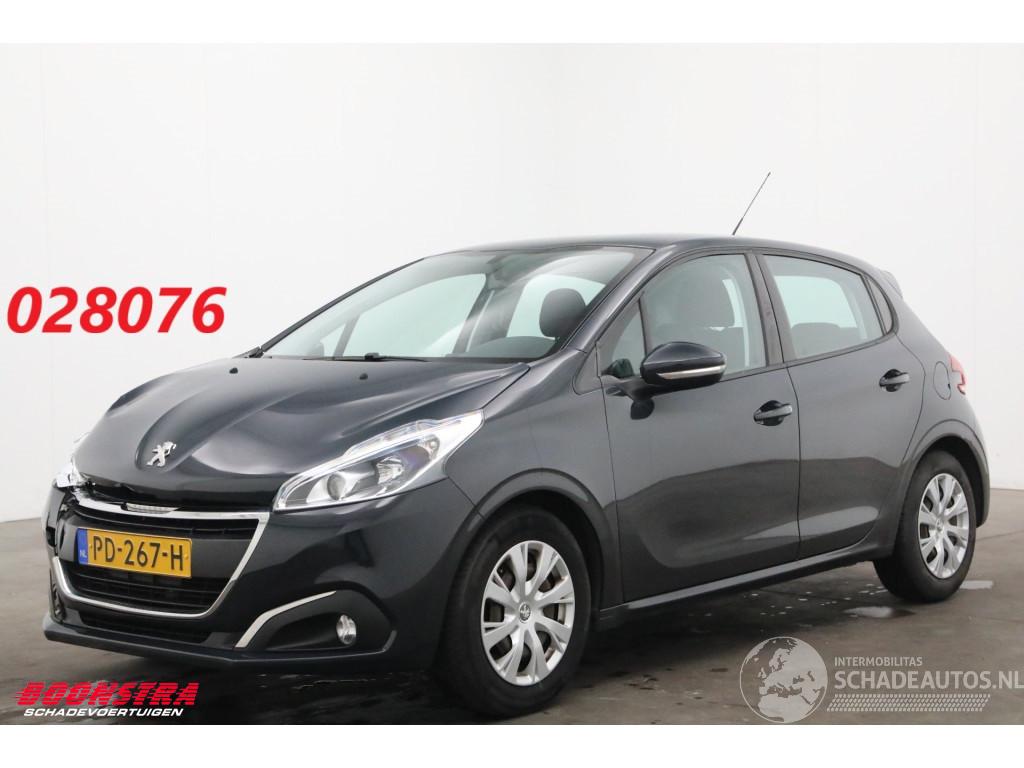 Peugeot 208 1.2 PureTech 5-DRS Access Navi Airco Cruise PDC 104.492 km!