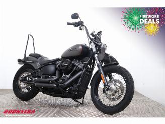 Harley-Davidson  FXBB Street Bob Vance Hines picture 2