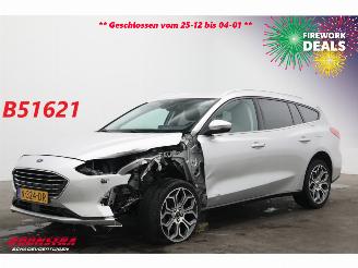 krockskadad bil auto Ford Focus 1.0 EcoBoost Titanium LED B&O ACC SHZ LRHZ Camera 2019/3