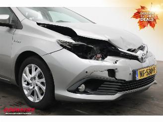 Toyota Auris 1.8 Hybrid Dynamic Navi Clima Cruise PDC 169.034 km! picture 6