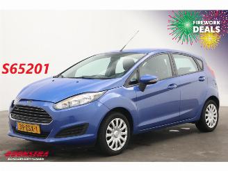 skadebil auto Ford Fiesta 1.0 Trend 5-DRS Airco AHK 2013/1