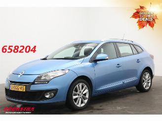krockskadad bil auto Renault Mégane 1.2 TCe Expression Navi Clima Cruise PDC AHK 2013/4