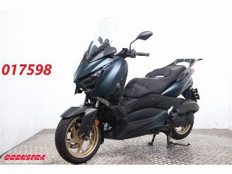 krockskadad bil motor Yamaha  X-Max 125 LED 11.276 km! 2023/1