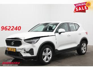 skadebil auto Volvo XC40 2.0 B3 Core Navi Clima Carplay Sportzetels 2022/10