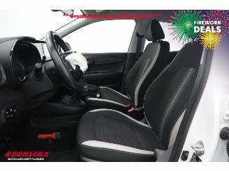 Hyundai I-10 1.0 Comfort Carplay Airco Cruise LMV 17.182KM! Orig NL. picture 14