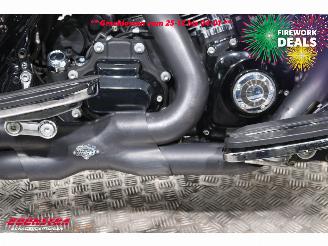 Harley-Davidson  110 FLHTCUSE CVO Ultra Classic 110 Years Ed. Radio Cruise LED ABS picture 10
