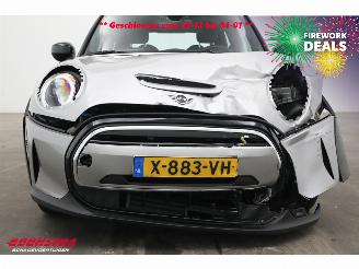 Mini Cooper SE Camden Edition 33 kWh LED Navi Clima Cruise SHZ PDC picture 7