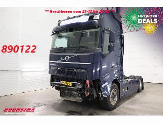 damaged trucks Volvo FH 500 iParkCool ACC Alcoa Leder 2022/2