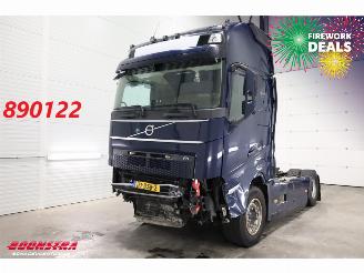 Vaurioauto  trucks Volvo FH 500 iParkCool ACC Alcoa Leder 2022/2