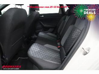 Volkswagen Polo 1.0 TSI R-Line LED ACC Clima Camera SHZ picture 18