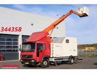 Käytettyjen trucks Volvo FL 220 Hubarbeitsbuhne Custers T200 18T 2003/5