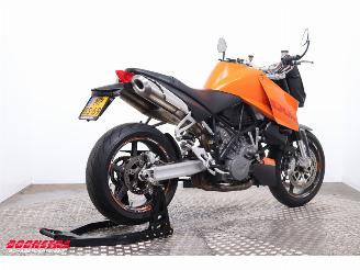 KTM  990 SuperDuke picture 3