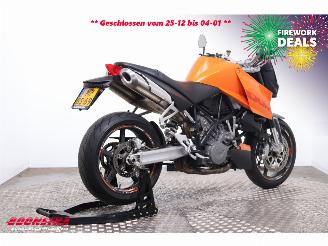 KTM  990 SuperDuke picture 3