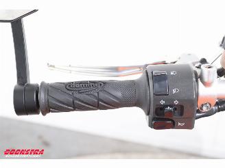 KTM  990 SuperDuke picture 12