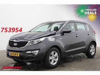 Unfallwagen Kia Sportage 1.6 GDI X-treme ComfortLine Navi Clima Cruise Camera AHK 2016/1