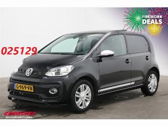 uszkodzony samochody osobowe Volkswagen Up! 1.0 TSI BMT high up! Pano Clima Cruise SHZ 2016/10