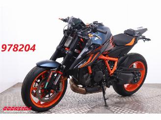 damaged motor cycles KTM  1290 SuperDuke R ABS Austin Racing Quickshift Wheelie Contr. Launch Contr. Cruise Heizgriffe 2023/3