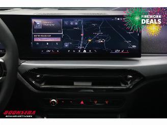 BMW 3-serie 330e Schuifdak 360° LED Cruise SHZ 4.216 km! picture 16