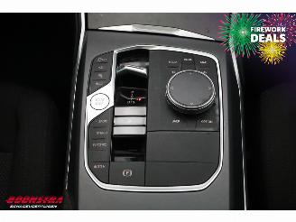 BMW 3-serie 330e Schuifdak 360° LED Cruise SHZ 4.216 km! picture 30