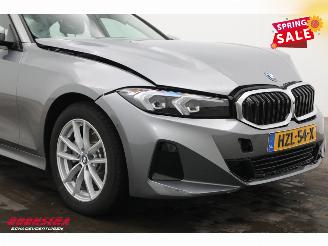 BMW 3-serie 330e Schuifdak 360° LED Cruise SHZ 4.216 km! picture 5