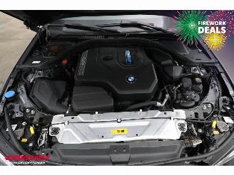 BMW 3-serie Touring 330e M-Sport Pano LED ACC H/K HUD Memory Camera 55.315 km! picture 8