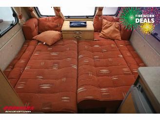 Swift  Charisma 220 BY 2006 Oven picture 11