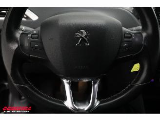 Peugeot 2008 1.2 PureTech Access Navi Clima Cruise PDC AHK 118.838 km! picture 11