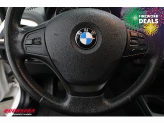 BMW 1-serie 116i 5-DRS Navi Bluetooth Airco PDC SHZ picture 19