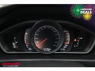 Volvo V-40 Cross Country 2.0 D2 Aut. Kinetic Navi Airco Cruise picture 12