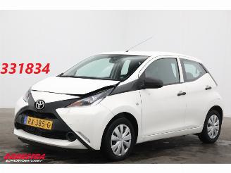 Voiture accidenté Toyota Aygo 1.0 VVT-i x-fun Airco Bluetooth Cruise 80.608 km! 2018/2