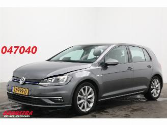 Coche accidentado Volkswagen Golf 1.5 TSI Highline ACC Virtual Navi Clima PDC 2018/11