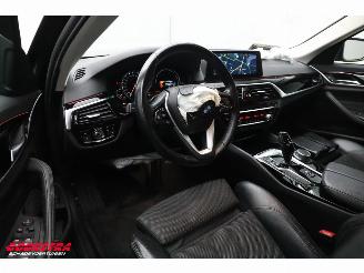 BMW 5-serie Touring 520i Aut. Sport-Line LED Navi Clima Cruise PDC AHK picture 17
