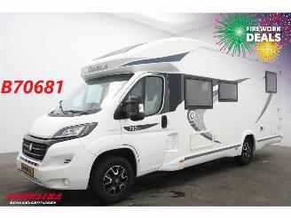 Vaurioauto  campers Chausson  Welcome 727 GA 2.3 MJ Solar Hefbed Single Beds Leder Cruise Camera AHK 58.856 km! 2016/10