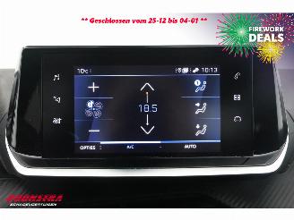 Peugeot 208 1.2 PureTech Allure Navi Clima Cruise PDC picture 20
