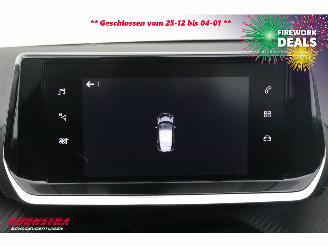 Peugeot 208 1.2 PureTech Allure Navi Clima Cruise PDC picture 21