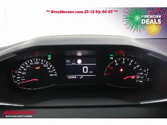 Peugeot 208 1.2 PureTech Allure Navi Clima Cruise PDC picture 18
