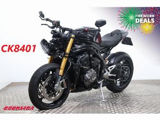 Schade motor Triumph Speed Triple 1200 RS Akrapovic LED Cruise 120 km!! 2025/10