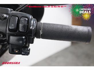 Harley-Davidson  103 FLHX Street Glide 103 FLHX Street Glide ABS LED Cruise Radio picture 18