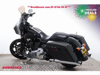 Harley-Davidson  103 FLHX Street Glide 103 FLHX Street Glide ABS LED Cruise Radio picture 4