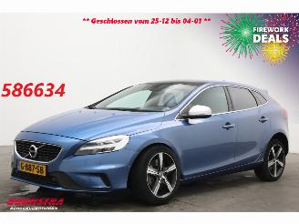 uszkodzony samochody osobowe Volvo V-40 1.5 T3 Aut. R-Design LED H/K Leder Navi Clima Cruise Camera SHZ PDC AHK 2019/11