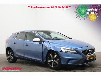 Volvo V-40 1.5 T3 Aut. R-Design LED H/K Leder Navi Clima Cruise Camera SHZ PDC AHK picture 2