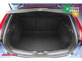 Volvo V-40 1.5 T3 Aut. R-Design LED H/K Leder Navi Clima Cruise Camera SHZ PDC AHK picture 26