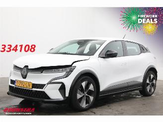 Unfallwagen Renault Mégane E-TECH E-Tech EV60 Optimum Charge Equilibre LED ACC Navi Clima Camera 2023/7