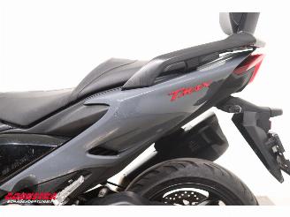 Yamaha  T-MAX 560 Tech MAX ABS Akrapovic Cruise Heizgriffe SHZ 10.536 km! picture 17