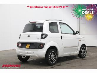Microcar  M.GO Dynamic DCI Bluetooth Camera picture 3
