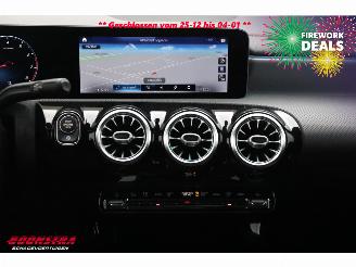 Mercedes Cla-klasse Shooting Brake 220 7G-Tronic AMG Pano LED Memory Massage SHZ 47.689 km! picture 15