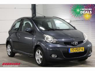 Toyota Aygo 1.0-12V Comfort Navigator 5-DRS LMV 171.145 km! picture 2