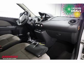 Renault Twingo 1.5 dCi Authentique Radio/CD AHK picture 5